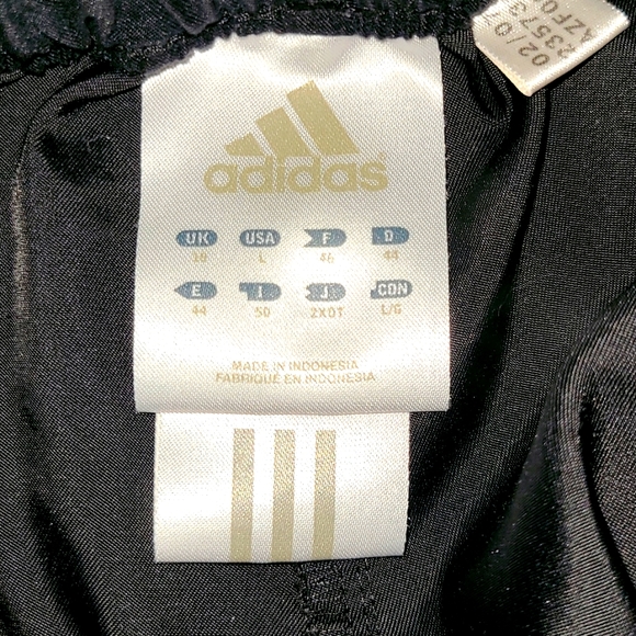 Adidas Athletic Yoga Jogging Cropped Pants Large Black with Green Stripes Comfy - Picture 5 of 5